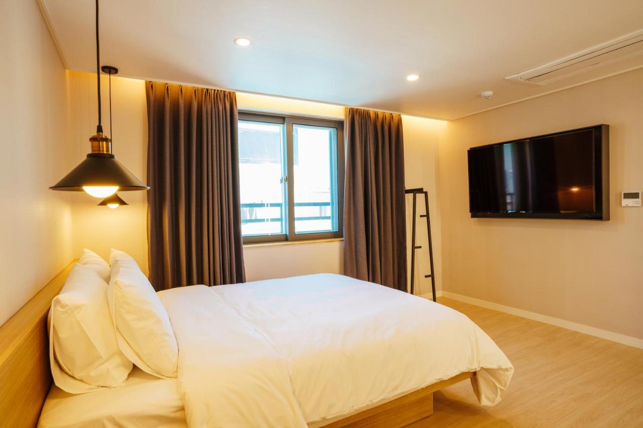 Hotel Pico Tongyeong Extérieur photo