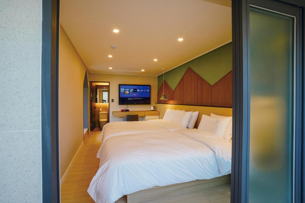 Hotel Pico Tongyeong Extérieur photo