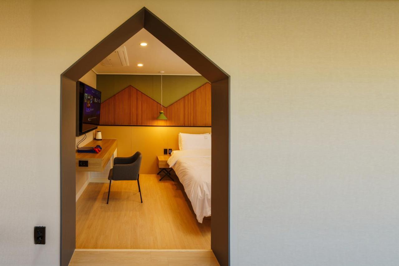 Hotel Pico Tongyeong Extérieur photo