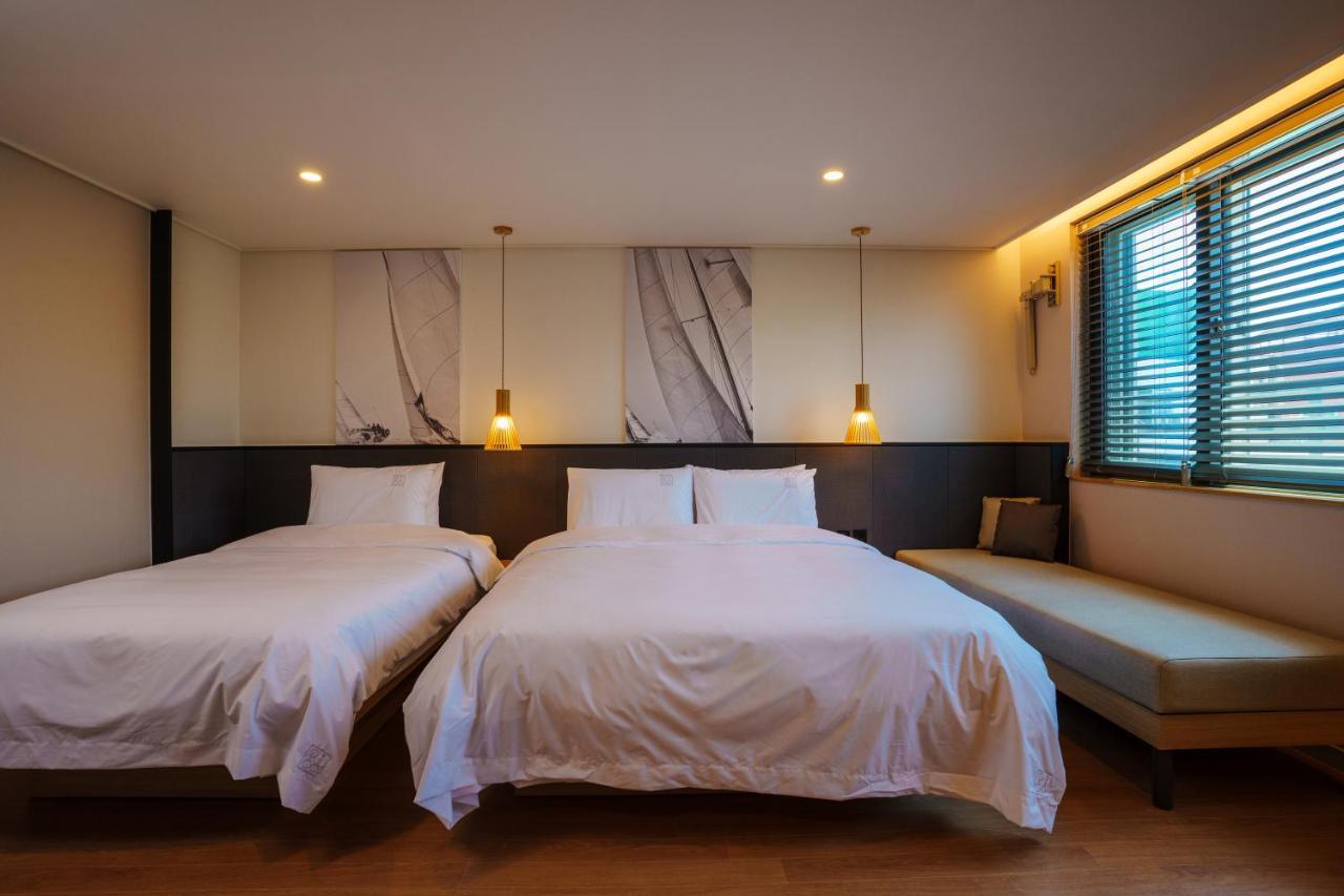 Hotel Pico Tongyeong Extérieur photo